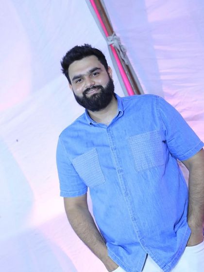 Alag Hun, Galat Nahi photo 5