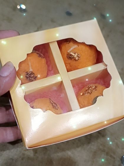 Another view of the 4-cavity gift box, perfect for creating a small, elegant gift set of your handmade creations.