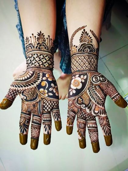 Traditional Full-Arm Henna photo 36