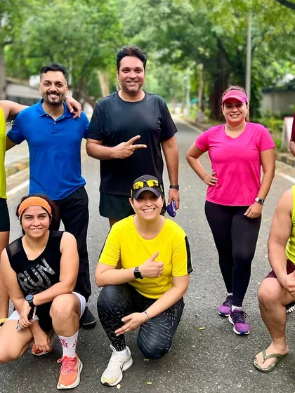 Another happy group shot from our Sunday run. The mix of faces and fitness levels shows that everyone is welcome in our running family.