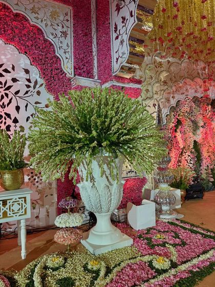 Regal Indian Traditions: A Symphony in Pink & Gold photo 17