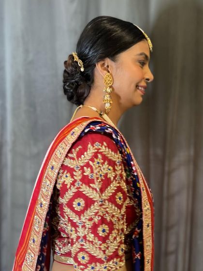 Elegant Buns & Updos photo 15