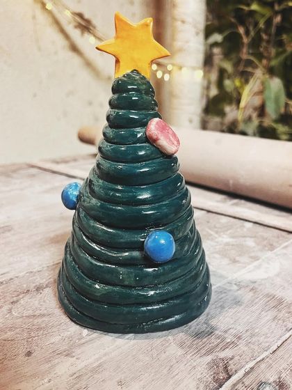 This wonderful couple completed their beginner's course together. They created everything from a coiled Christmas tree to an incredible sgraffito self-portrait.