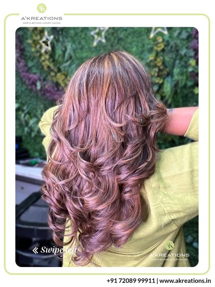 A perfect blend of multi-tonal highlights. We used varying shades to add incredible depth and movement, resulting in a sophisticated and dynamic style.