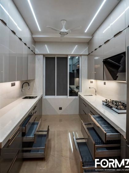 Sleek Parallel & L-Shaped Kitchens photo 4