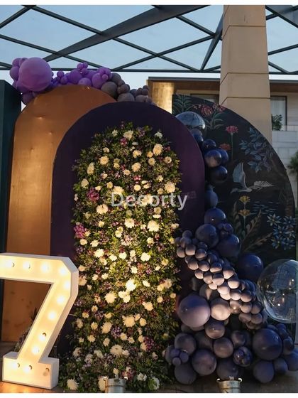 Unique & Artistic Themes photo 40