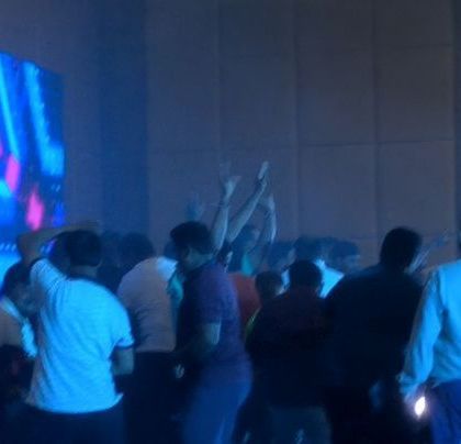 McDj Sandy - DJ, MC & VDJ Services for Events Corporate Event Entertainment photo 170