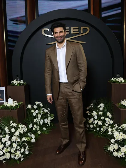 It is a privilege to see our hero suit worn by a hero of the screen. Aditya Roy Kapur looks effortlessly sharp in our classic brown two-piece suit, a versatile ensemble perfect for any distinguished event. 🤎