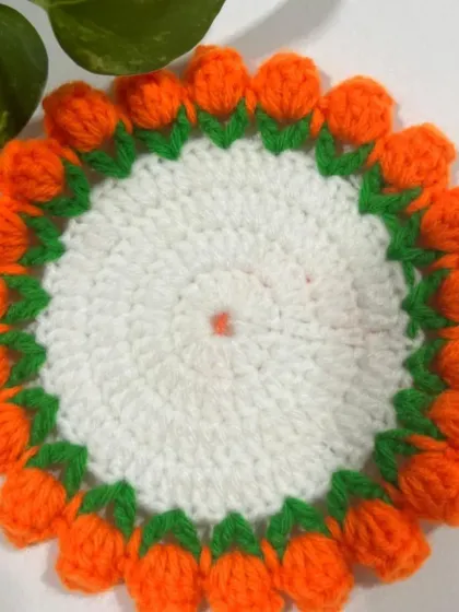 Another look at the tricolor coaster, perfect for celebrating national holidays with a handmade touch.