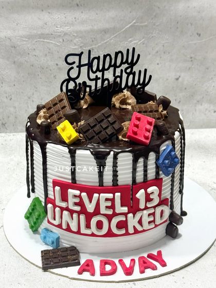 Superhero, Gamer & Action Cakes photo 4