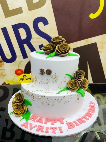 Elegant & Celebration Cakes photo 20