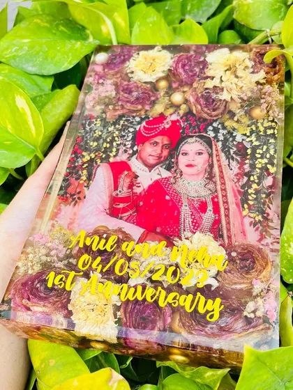 This 9x6 inch block was created to celebrate a first anniversary. I used the couple's wedding flowers and a photo to make a special commemorative piece.