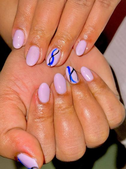 Close-up of the liner art, perfect for those who appreciate minimalist yet artistic designs.