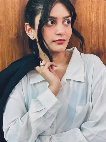When you believe in yourself, others believe in you. This portrait, with my jacket casually slung, shows the confidence I have in my abilities.