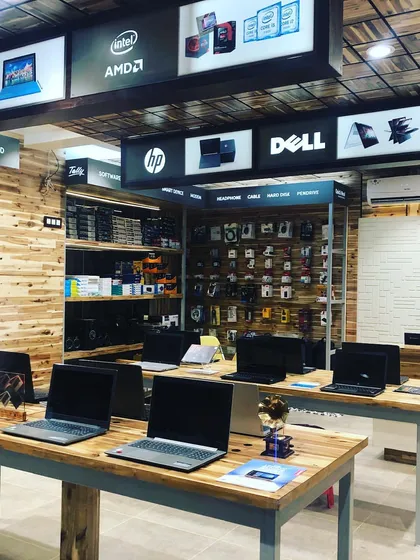 This angle shows the depth of the showroom and the extensive range of products available, all housed within a cohesive design.