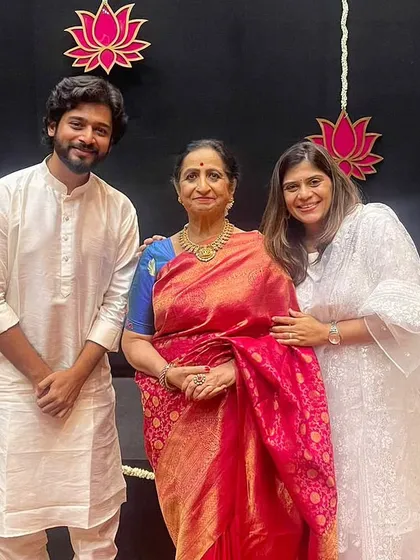 With the legendary Smt. Aruna Sairam ji and her daughter. It was an honor to share the stage with her.