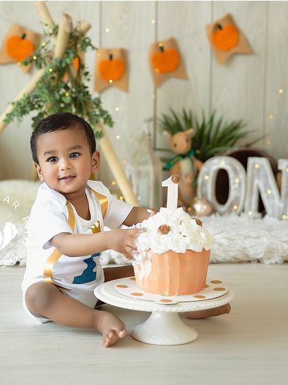 First Birthday & Cake Smash photo 15