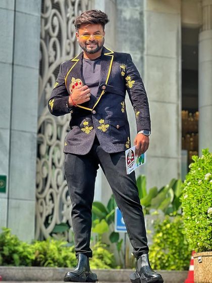 The Showman's Wardrobe photo 35