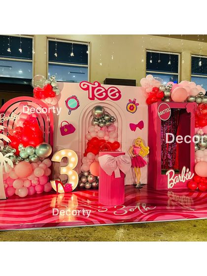 Glamorous & Girly Themes photo 3