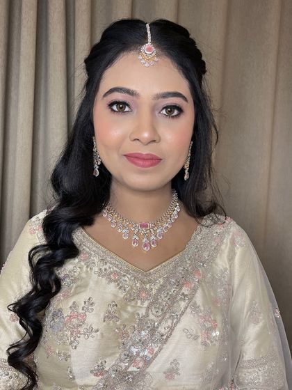 Soft Glam for Engagements photo 49