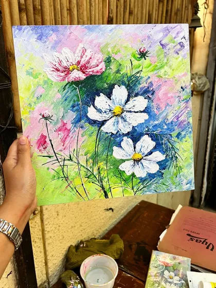 The beautiful textures and vibrant colors you can achieve with a palette knife. This floral piece, full of life and depth, was created by one of our adult students in a guided session.