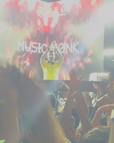 DJ for Clubs & Music Festivals