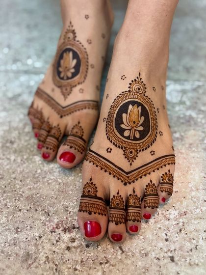 Mitali - Mehendi for Special Occasions Beautiful Henna for Feet photo 15