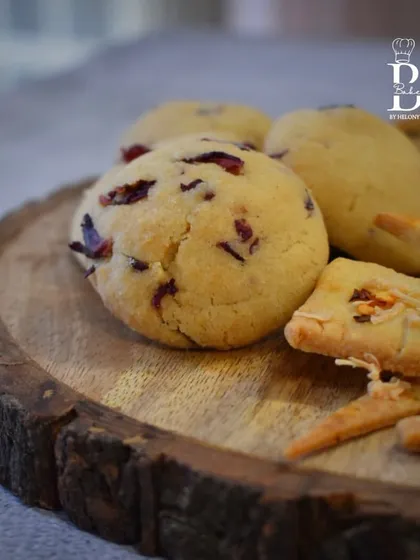 A close-up of the Rose & Coconut cookies from our gourmet cookie class, showing the delicate texture and real rose petals.