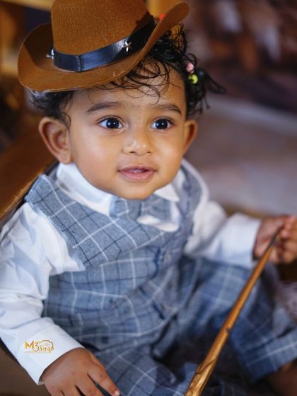 A cowboy twist on the vintage theme. Just by adding a hat, we have a whole new character.