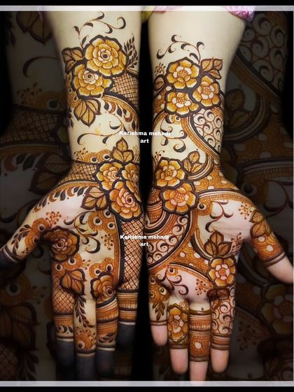 This design features winding vines of roses that flow gracefully from the arms down to the palms. The use of negative space makes the floral elements pop, creating an elegant and sophisticated look.