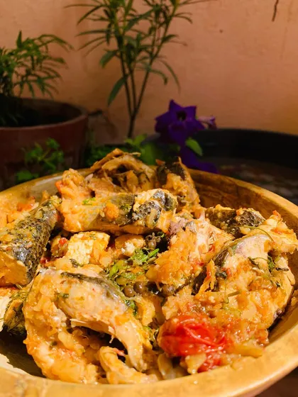 Another shot of the delicious river fish curry.