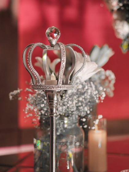 Elegant White & Glamorous Themes photo 10