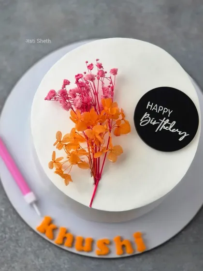 A full view of the simple yet elegant Mocha Orange cake, proving that minimal design can have maximum impact.