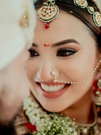 There's nothing more beautiful than a bride's happy smile. For this client, I created a soft yet defined look that felt light and comfortable while looking absolutely flawless in her wedding photos.