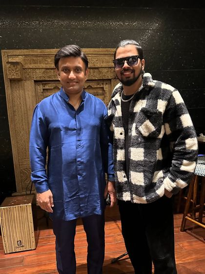 Pramod - Live Music for Corporate Events Performances for VIPs photo 3