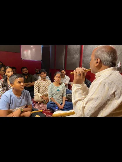 A glimpse into the intimate setting of our workshops. With small groups, everyone gets a front-row seat and the chance to ask questions directly, ensuring no one gets left behind.