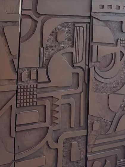 Another angle of the wooden art set, showing the side profile and the thickness of the boards.