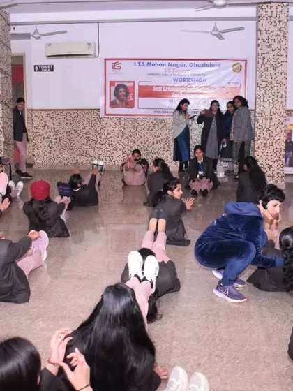 Teaching the students some effective core exercises they can do anywhere.
