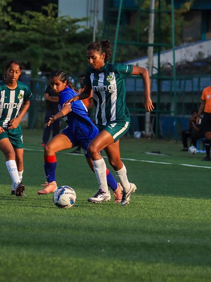 Girls on the Pitch photo 22