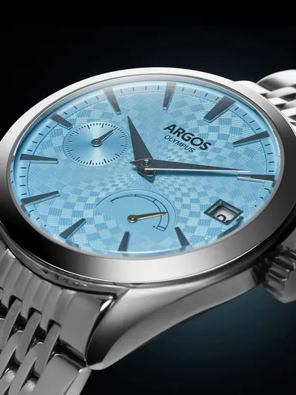 A cool, icy take on the Argos Olympus. The checkered blue dial is the hero here, so I used a softer, diffused light to highlight its unique pattern without creating harsh glare on the crystal. It gives the watch a crisp, modern feel.