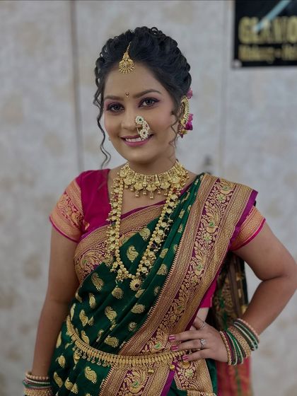 Makeup Artistry Training: Foundation to Bridal photo 20