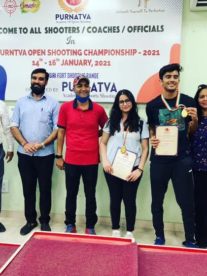 A group photo with the winners of the Purntva Open Shooting Championship. Many proud faces in this picture.