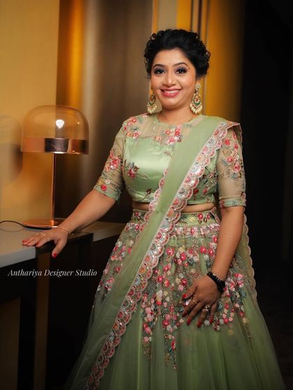 Anthariya Rentals - Gown & Contemporary Wear Rental Lehengas for Every Occasion photo 11