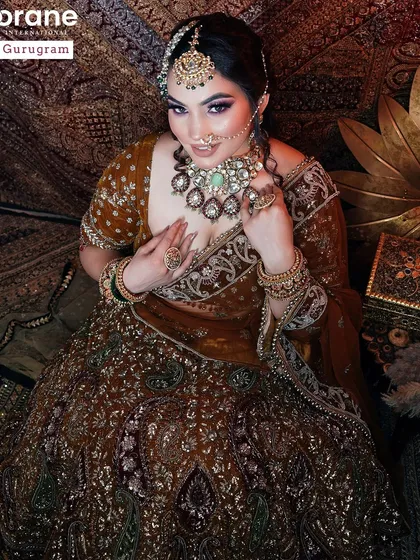 Another shot of the same Arabic bridal look, this time with a more direct and engaging pose. I teach students to capture a variety of moods in their portfolio.