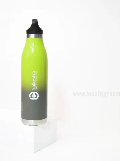 This two-tone water bottle in green and grey was customized for Ballestra. The unique color gradient helps the bottle stand out.