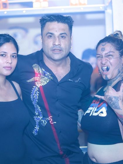 The crowd at my gigs is diverse and full of unique personalities, like this shot from Hungry Hippie.