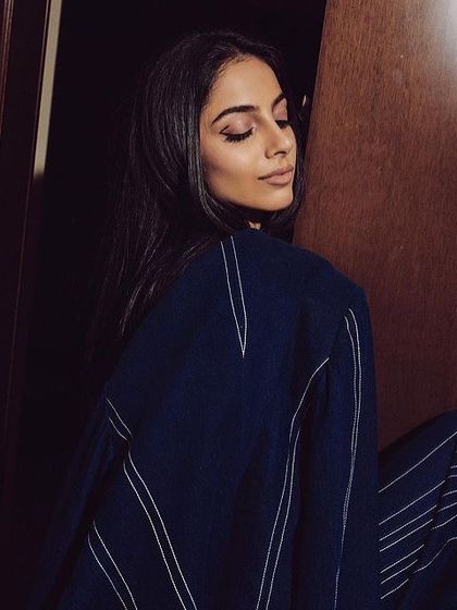 Celebrity & Red Carpet Glam photo 7