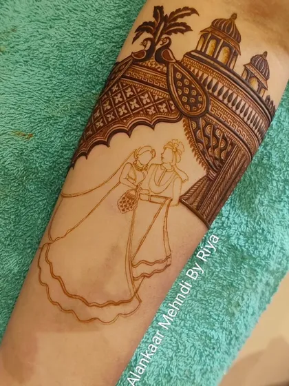 A clear view of the couple outline before the intricate details of their clothing are added.