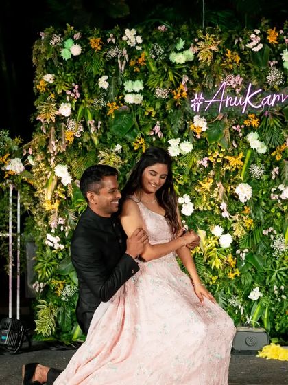 The groom gets down on one knee during the performance. This is a classic romantic gesture that always gets a huge cheer from the crowd.