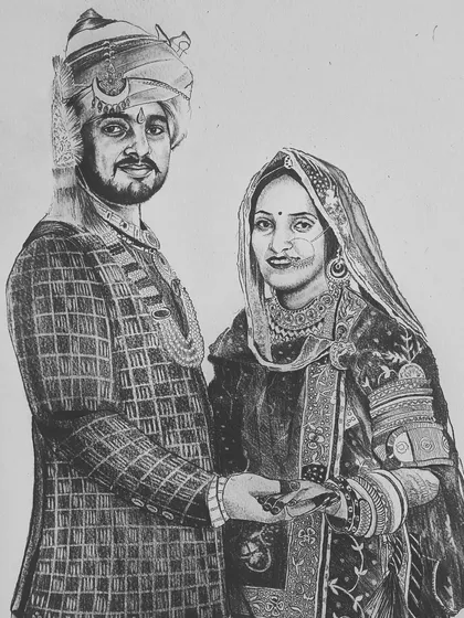 This large A2 size couple portrait was a detailed commission work. I used graphite pencils to meticulously draw the intricate patterns of their traditional wedding attire, a process that requires a lot of patience.